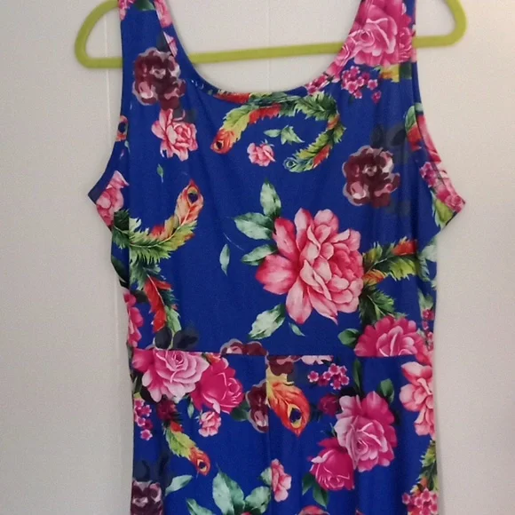 Tropical Dress - Picture 5 of 6